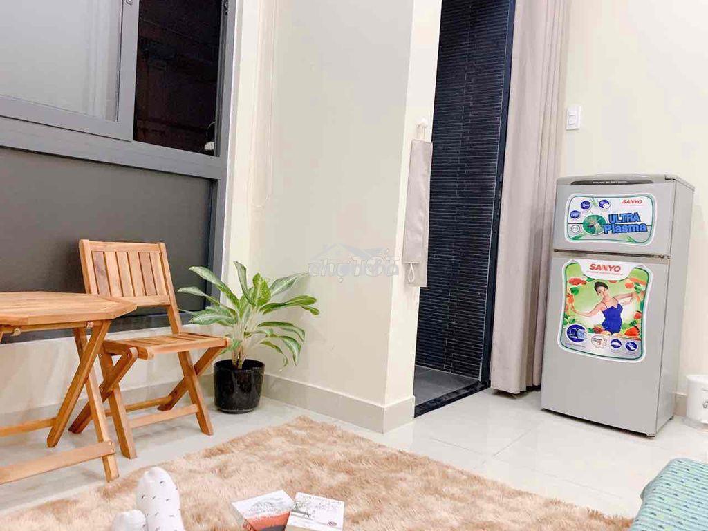 Chính chủ cho thuê căn hộ full nội thất có ban công thoáng mát - 3