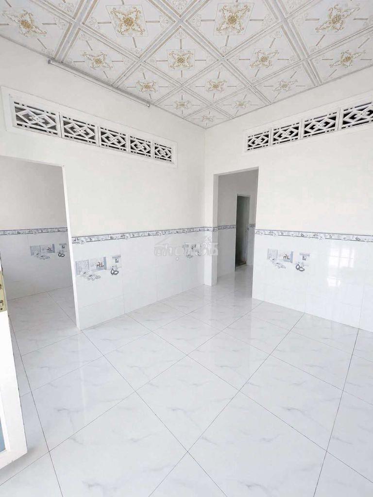 Nhà giáp hóc môn giá 350 triệu 60m2 - 2