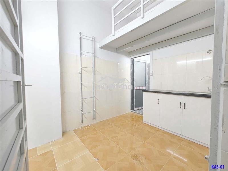 Trống 1 phòng giá rẻ gần cầu vượt cộng hoà