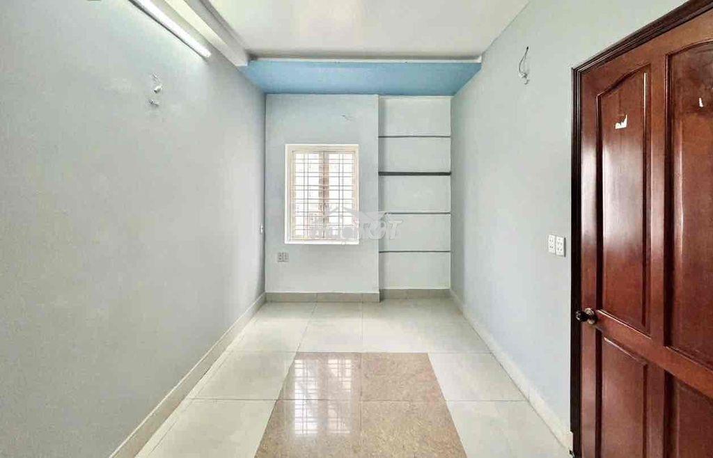 Phòng cửa sổ trời thống nhất gần bệnh viện hồng đức p.11 gò vấp - 2