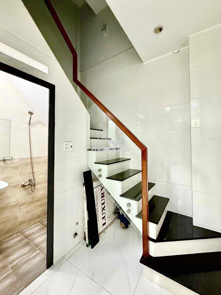 🏡 Bán nhà phố 1 trệt 2 lầu - sổ hồng riêng - quận 4 - 4