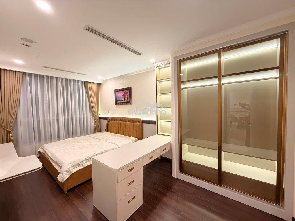 Bán gấp căn 2pn 10.3 tỷ, 89m2, hướng mát có sổ, toà park, tại vinhomes - 4