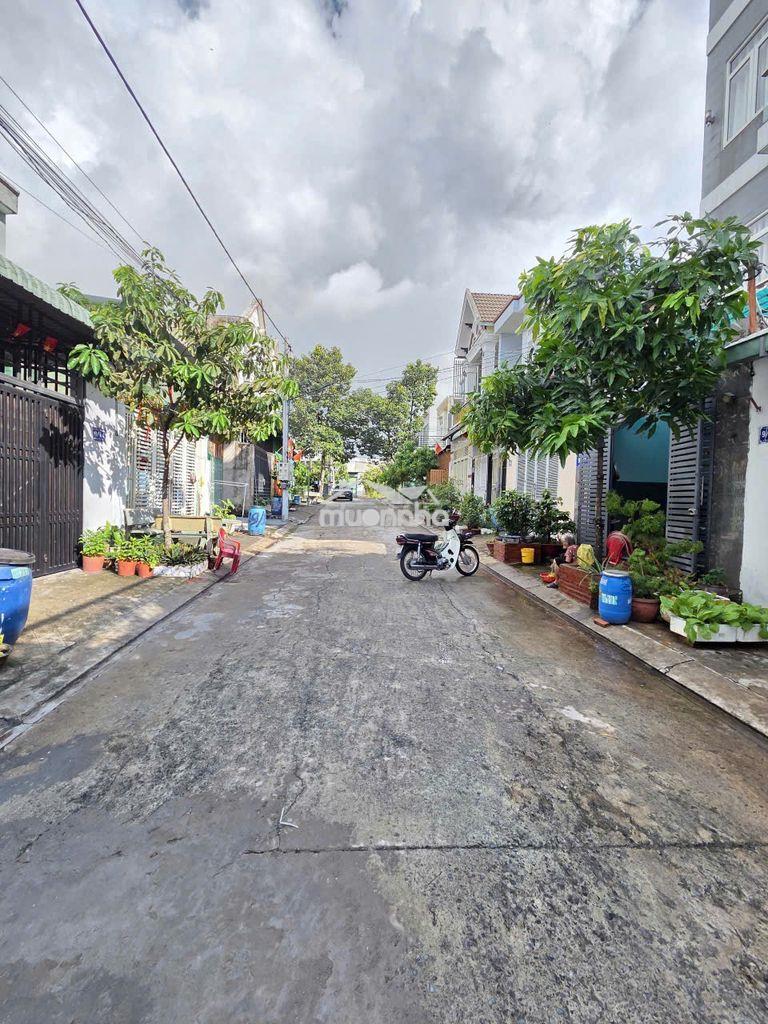 Nhà trệt lửng giá rẻ tân bình- dĩ an - 2