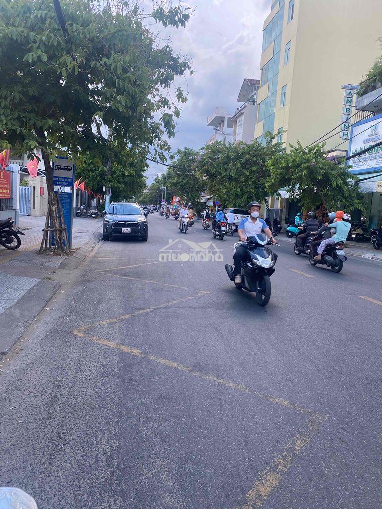 Bán nhà 3 tầng mt trần cao vân - 2