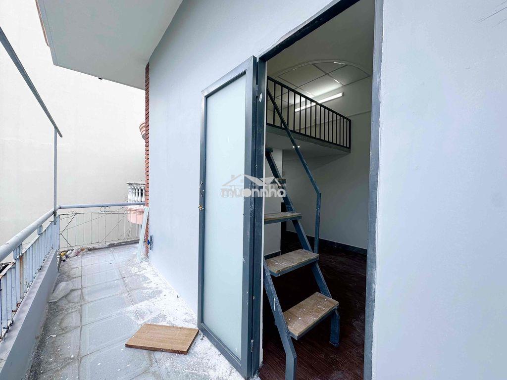 Duplex mới xây gác cao ban công cửa sổ thoáng ngay sân bay🔥 - 2