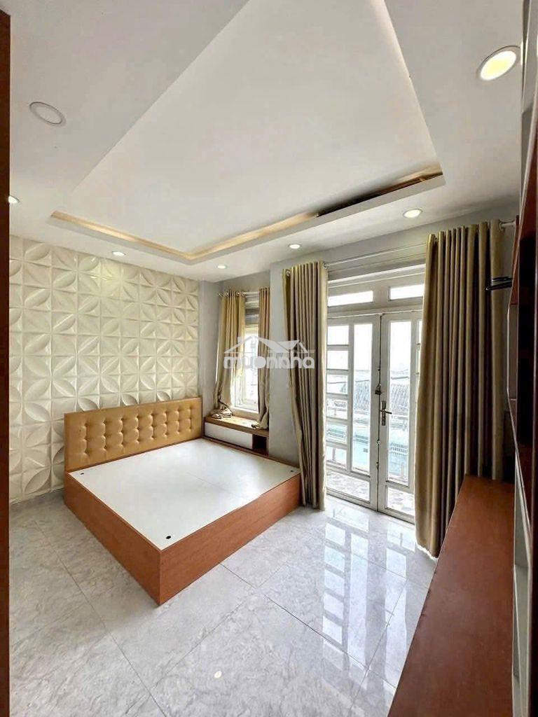 Cho thuê nhà đẹp đúc 2 lầu hẻm đường lê thị riêng p. thới an q12