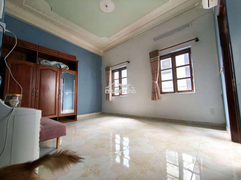 Chính chủ - phòng ban công 30m2 - 3