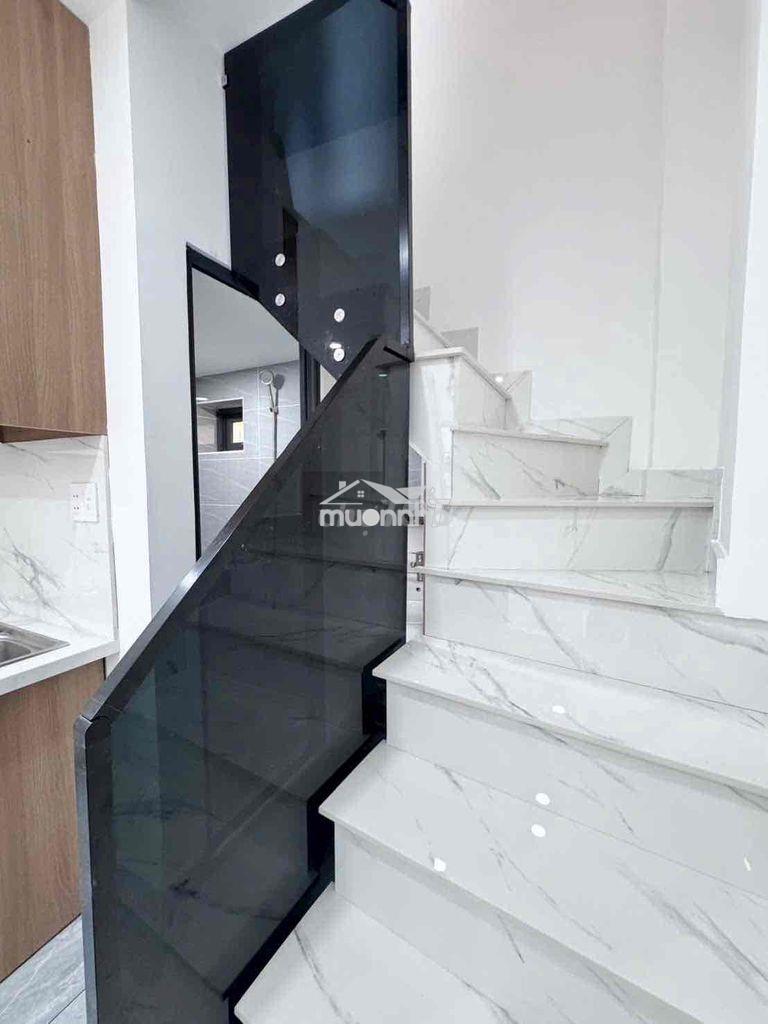 Nhà mới 1 trệt 1 lầu 2pn 2wc hẻm lạc long quân - giá 2.99 tỷ - 2