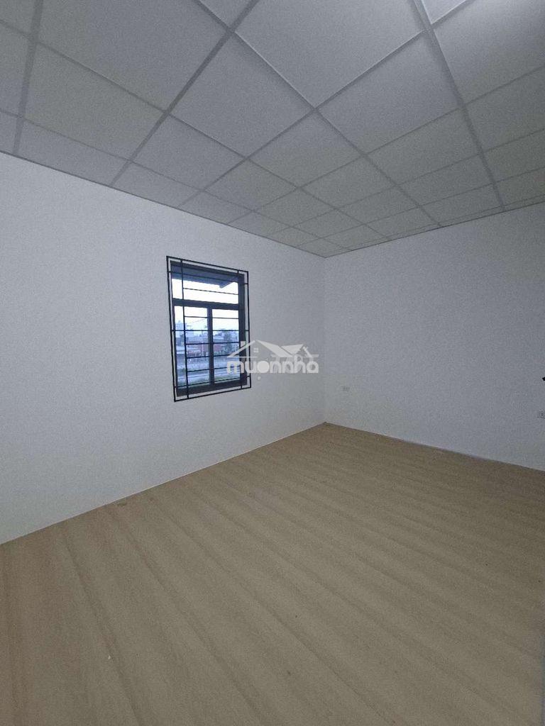 Cho thuê nhà mới ngay ngã tư ga 3pn 9tr - 4