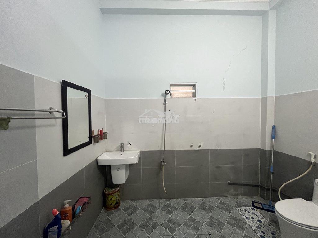 Cho thuê biệt thự nhà vườn ngay chợ xóm nghèo phường dĩ an - 4