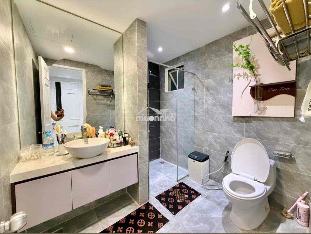 🔴Bán cc giai việt🍀nhà đẹp trung tâm💥giá tốt📌3pn2wc 150m2👉sổ hồng riêng - 4