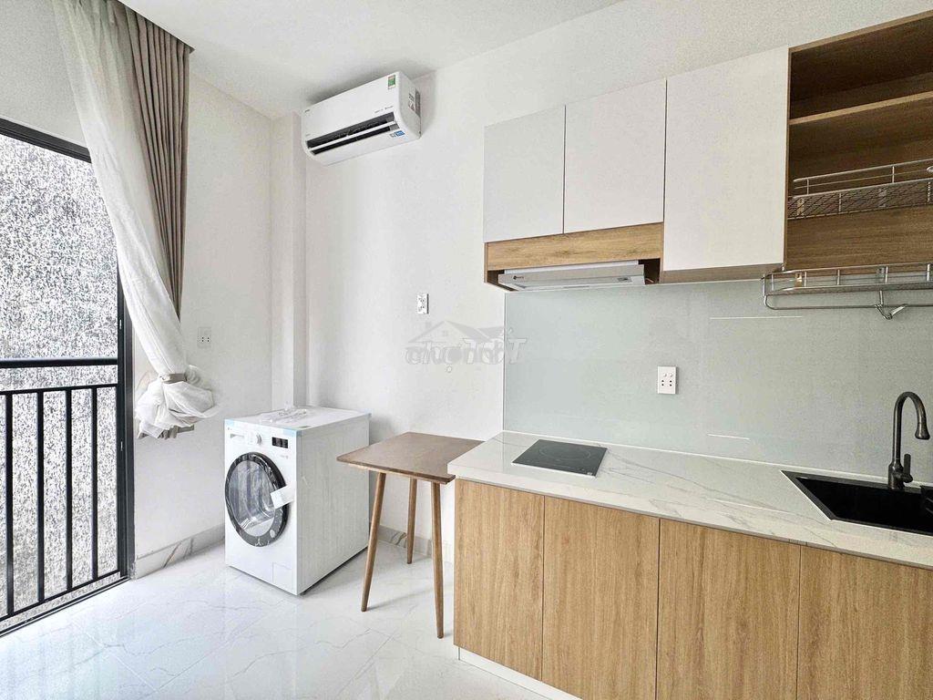 Khai trương căn hộ bancong ngay nguyễn tri phương, gần ueh - quận 10 - 2