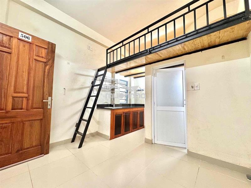 Gác cửa sổ sẵn máy lạnh_cuối nguyễn oanh q.gv_thang may