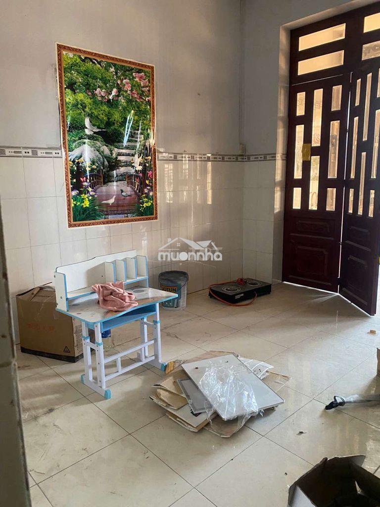 Cho thuê nhà đang sơn mới xe hơi ngủ trong sân tân chánh hiệp q12 - 2