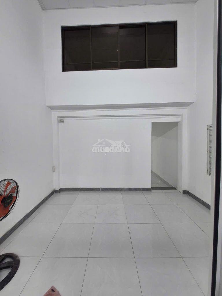 Cho thuê nhà hẻm xe hơi đường nguyễn hữu tiến 4 x 20 : 3 pn ,2 wc - 4