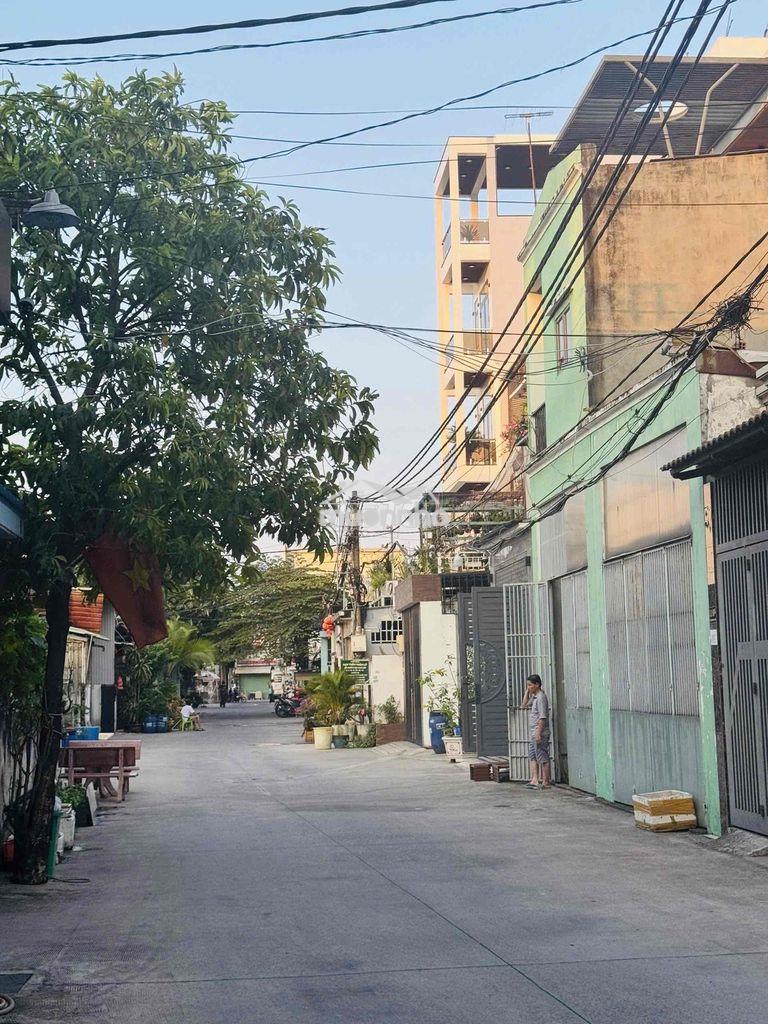 Chính chủ bán biệt thự 200m2, ngang 9m hẻm xe hơi thông - 2