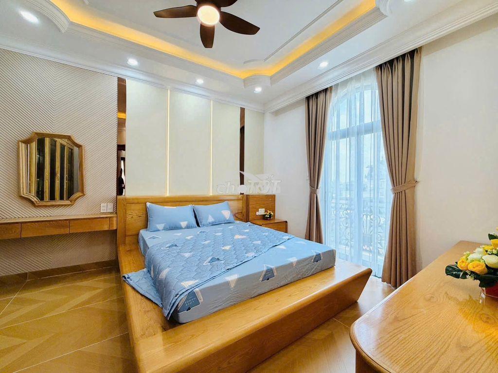 Cho thuê nhà 1 sẹc bình lợi, dt: 6x21m. trệt 2 lầu. 4pn, 4wc - 4