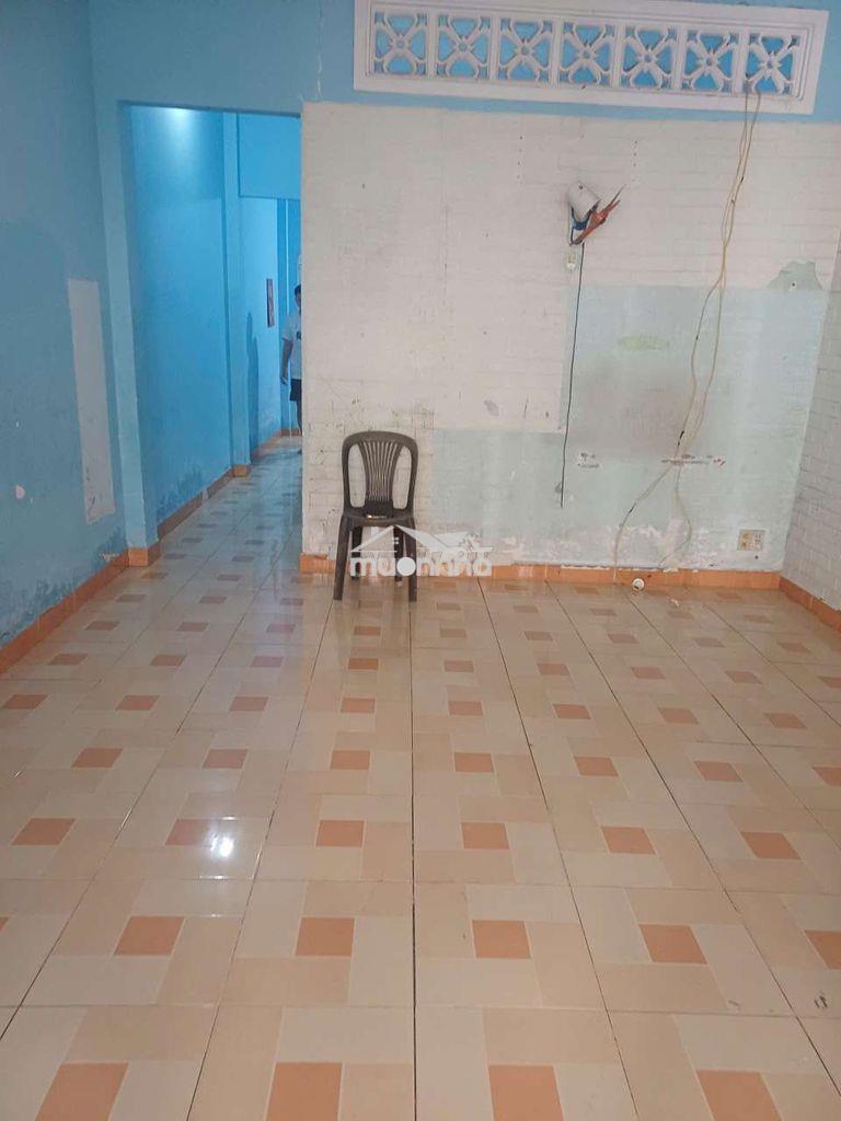 Nhà cấp 40, dt 60m2,1 phòng hẻm xe hơi,lâm thị hố vô 2 sẹt - 4