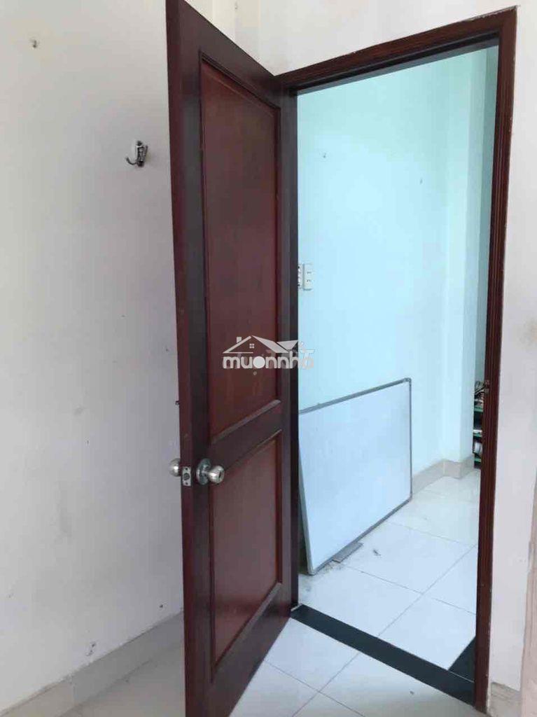 Chinh chủ cho thuê phòng vạn kiếp nguyễn lâm - 4