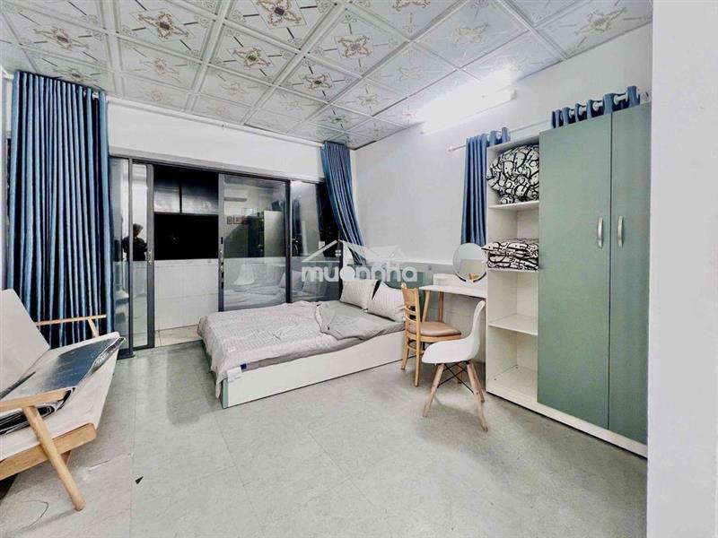 Căn hộ studio ban công đầy đủ nội thất tiện đi công viên nước đầm sen