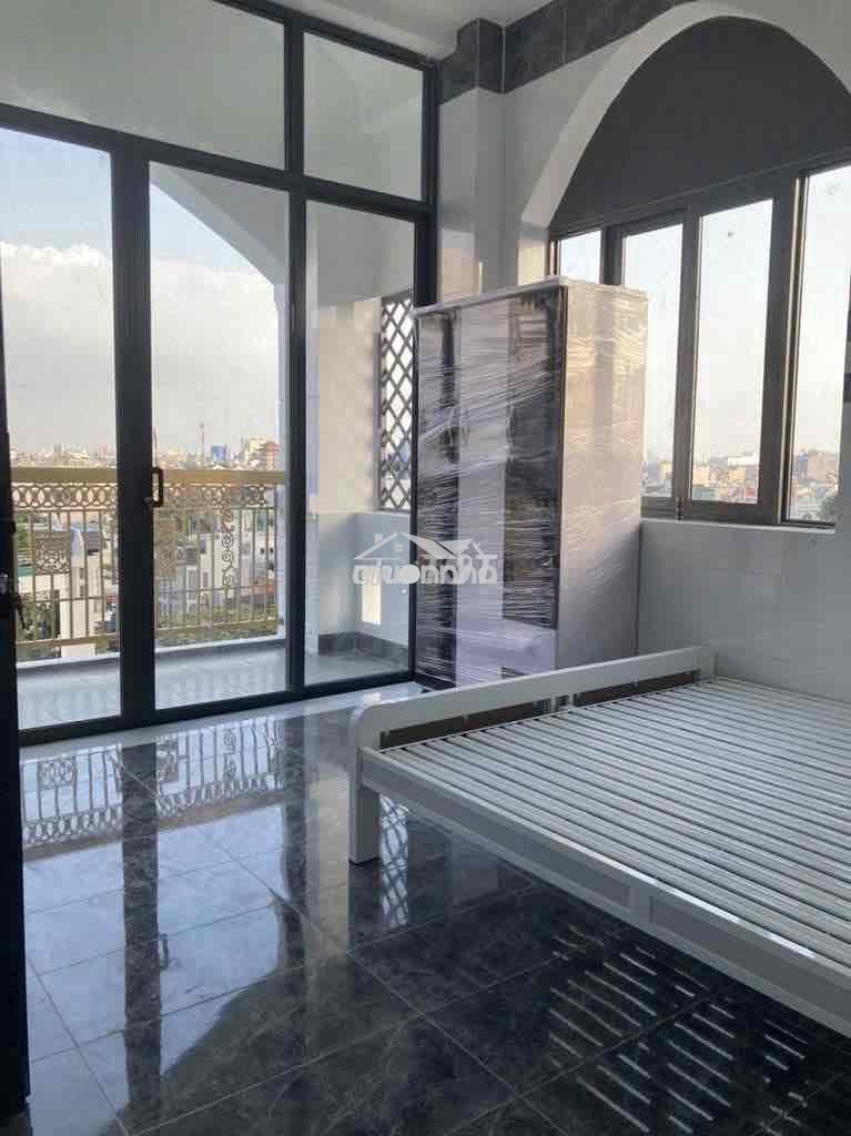 Phòng ban công lớn, đầy đủ nội thất gần nhiều tiện ích - 4