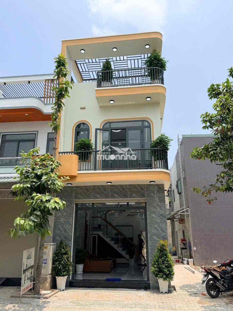Bán nhà 1trệt - 1lầu sận thương tân hiệp tân uyên hcm