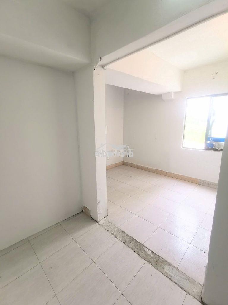 🔥 Chốt liền tay – phòng rộng không chủ – sát vách đh mở - 2