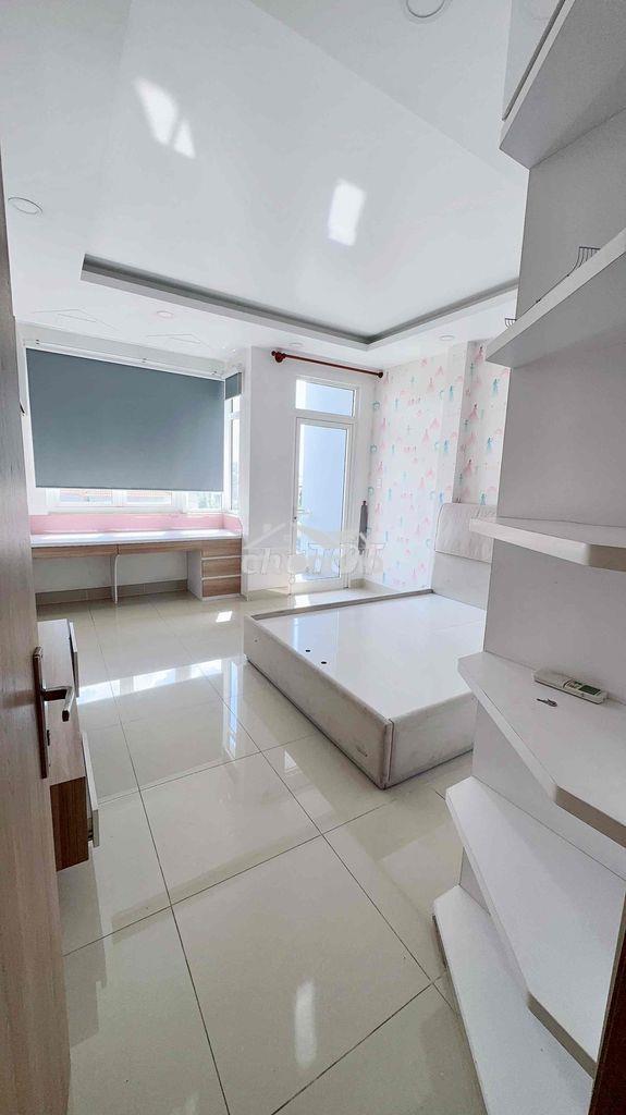 Cho thuê nhà nguyên căn mới xây 1 trệt 2 lầu 1 hầm sân xe hơi ,sân thư - 4