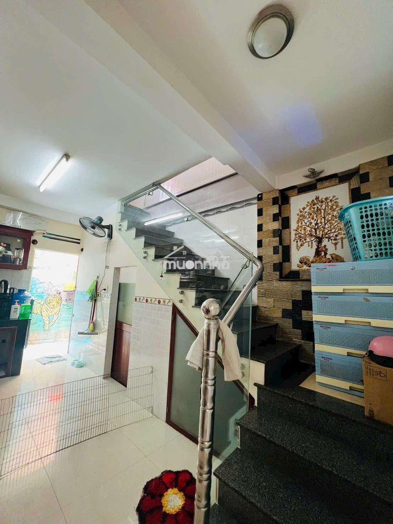 Nhà h4m thông âu cơ 2 tầng 37m đất giá rẻ - 4