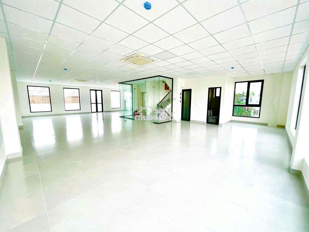 Toà nhà 1.680m2 khu văn phòng cao cấp p. tân định quận 1 - 3