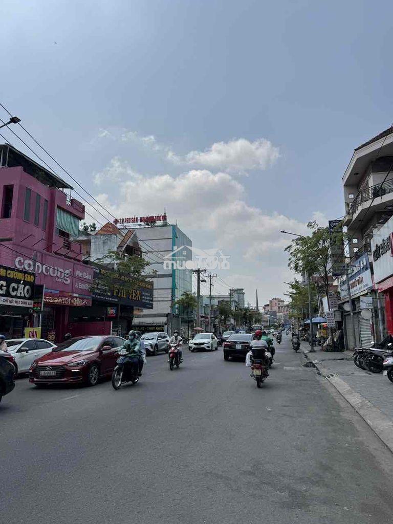 Cho thuê mbkd ngã tư cách mạng tháng 8 - 2