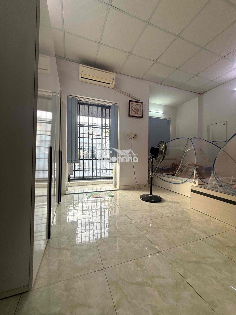 Nhà 2 tầng -sổ hồng riêng -gi’á 3.69 t’ỷ diện tích 5x11 gồm : 3 p - 4