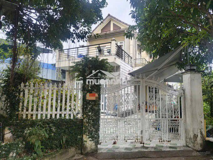 Nhà góc đường lê trọng tấn