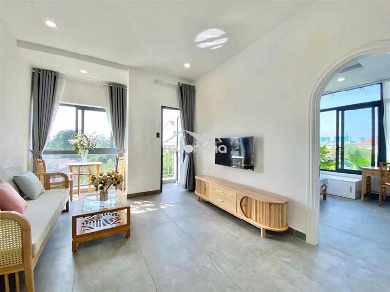 Cho thuê căn hộ dịch vụ cao cấp – ngay chân cầu sài gòn - khu compoud