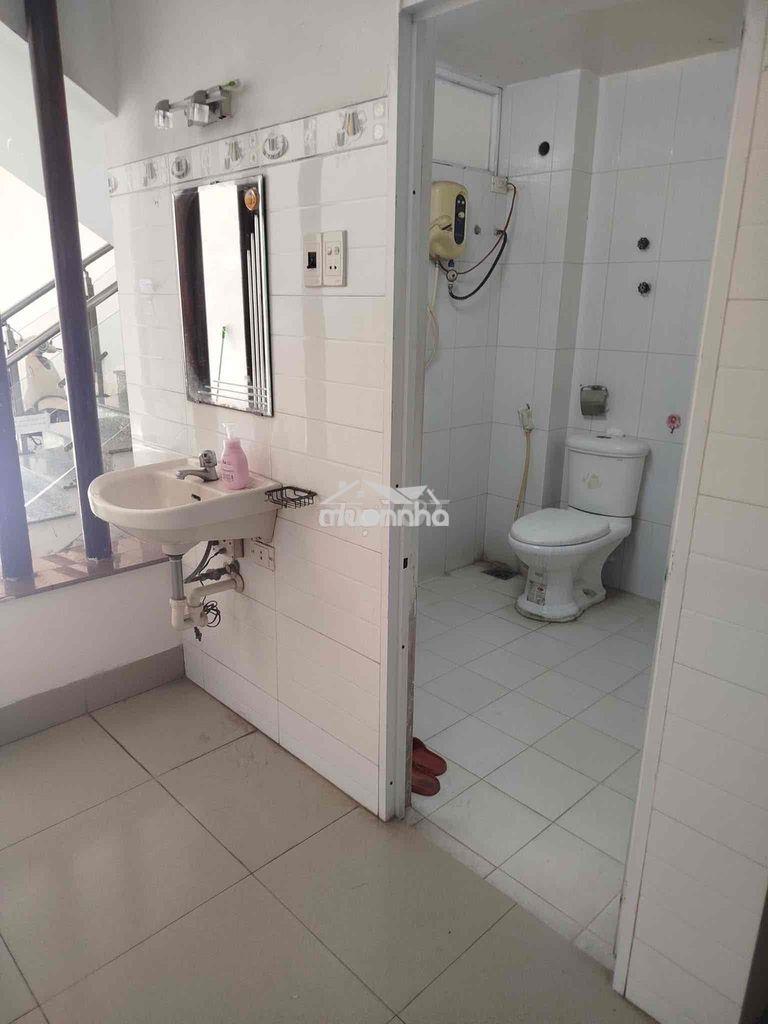 Cho thuê nhà 2 tầng 2pn/2wc 180m mặt tiền giang văn minh - 4