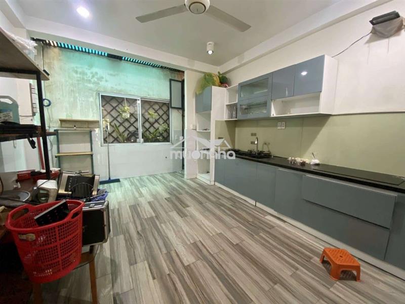 Cho thuê nhà 1 trệt 1 lầu, dt 4×13 có 2pn,2wc. hẻm 4m an ninh