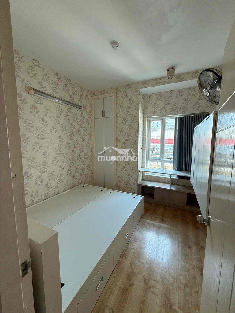 Cho thuê căn hộ chung cư cao ốc phú nhuận 100m2. giá 16tr - 4