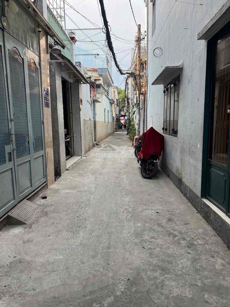 Nhà hiếm dt to gần đường chính - 2