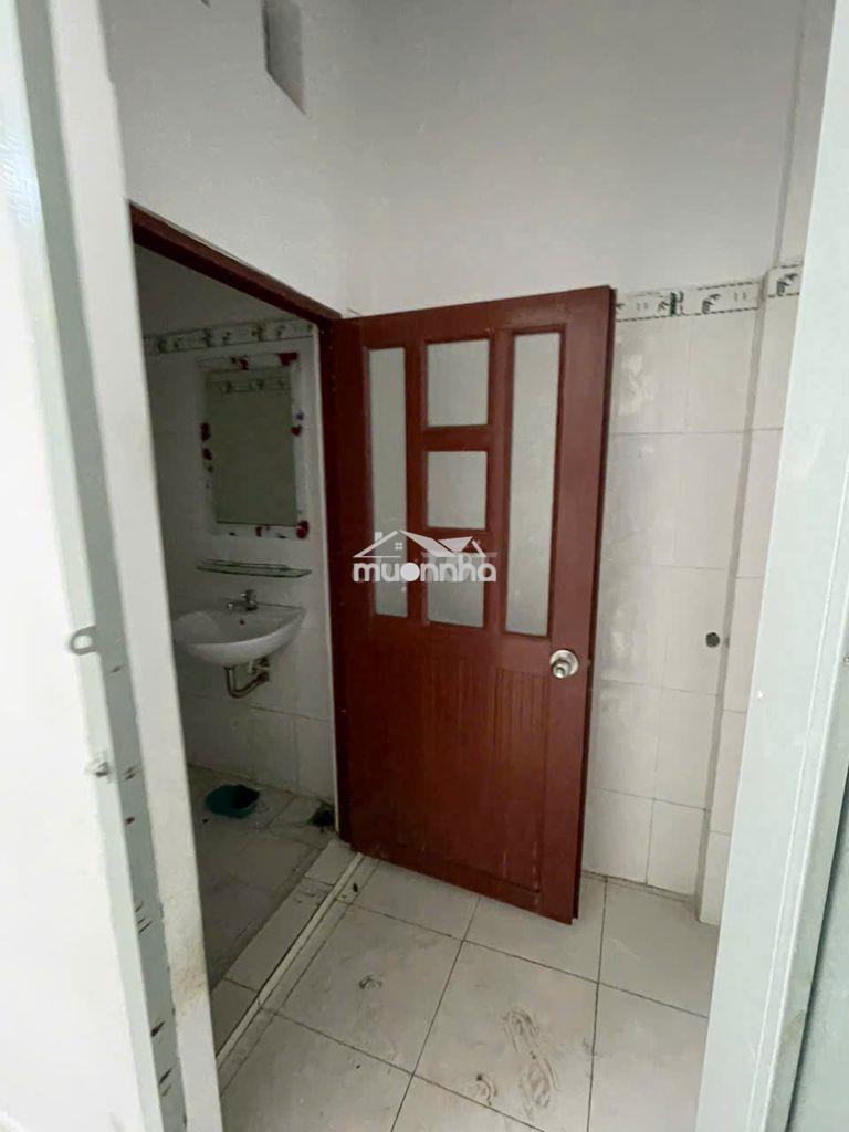 Cho nữ thuê phòng  ngay chợ trần văn quang x - 2