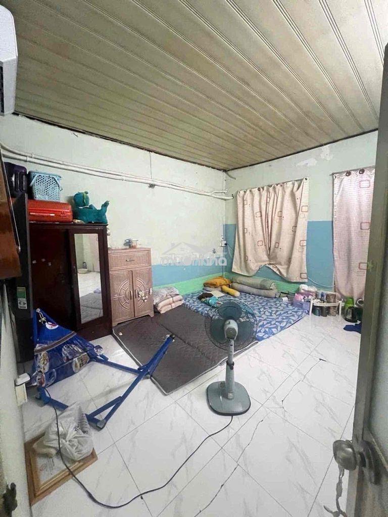 Hàng ngon.hẻm 5m, giá rẻ 4*10 1lầu. 3,7ty - 4