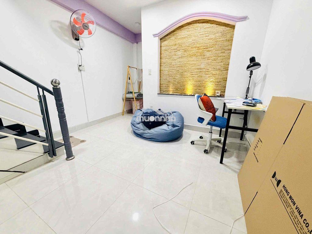 Nhà mới - gần 40m2 - 5 tầng sân thượng - hẻm 4m - gần chợ bà chiểu - 2