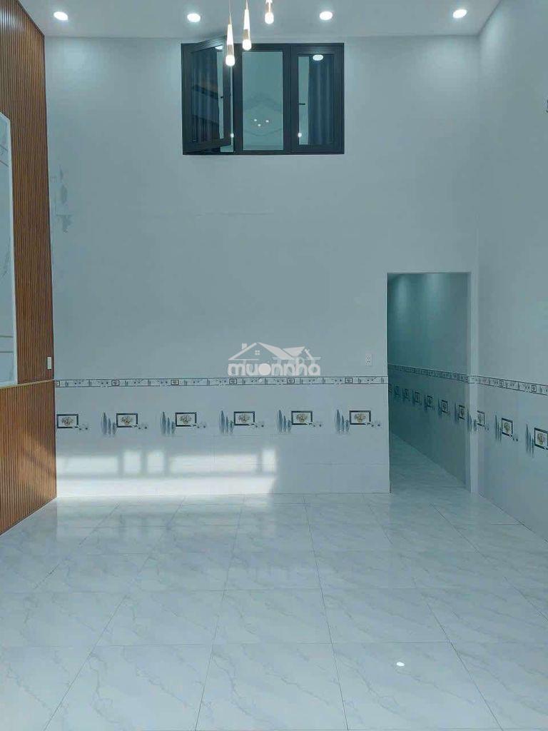 Nhà shr 4,6m x 13m. đúc lửng 3 pn 1/ ngắn đường liên khu 2.5