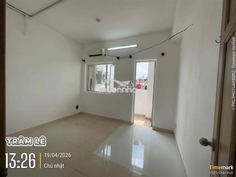 Bán chung cư nhất lan 3 , 50m2 -  2ty050   , shr , p tân tạo