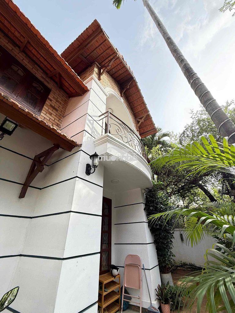 Villa vintage siêu hiếm ở thảo điền, mảng xanh bao quanh - 4