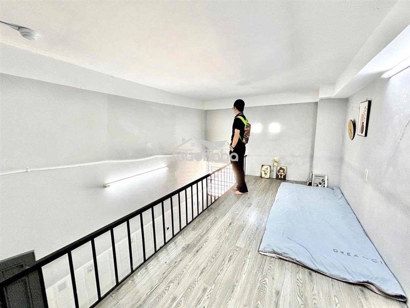 🔥Cho thuê phòng trọ gác cao 2m - thang máy bảo vệ - ngay lê văn sỹ