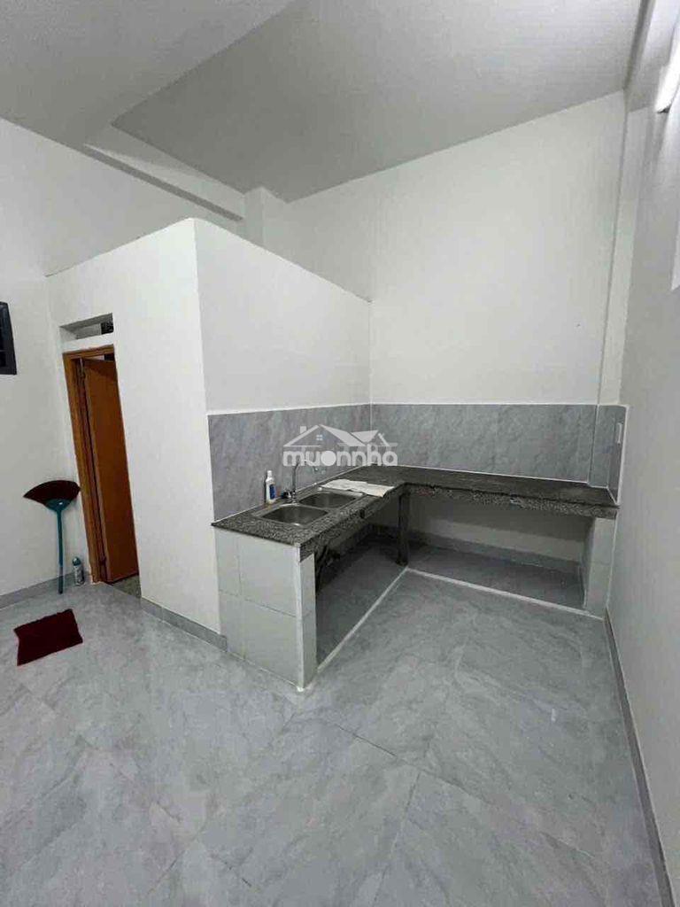 Nhà thuê đang sơn mới, hẻm xe tải thạch lam tân phú - 3