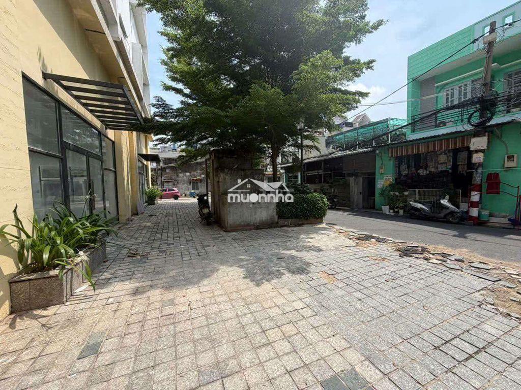 Shophouse góc 3 mặt tiền có lề đường 10m view cực đekp tiện buôn bán  - 3