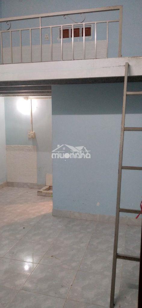 Phòng trọ 2tr5 có gác. lê văn lương q.7