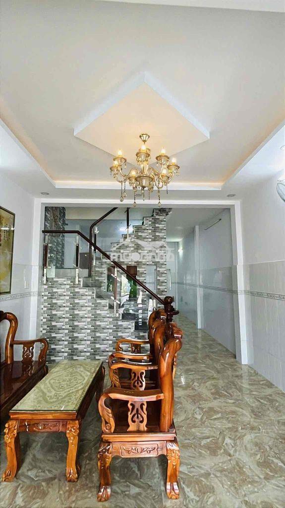 Ha 100tr.nhà  4*13m 2pn hẻm thông 8m buôn bán 1/liên ấp 2-6 vĩnh lộc a