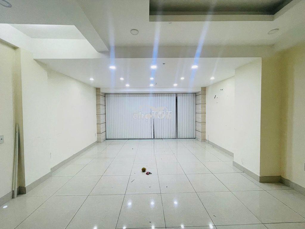 Có thang máy - nhà an dương vương, q5 - dt 5x24m, hầm 3tầng - 2